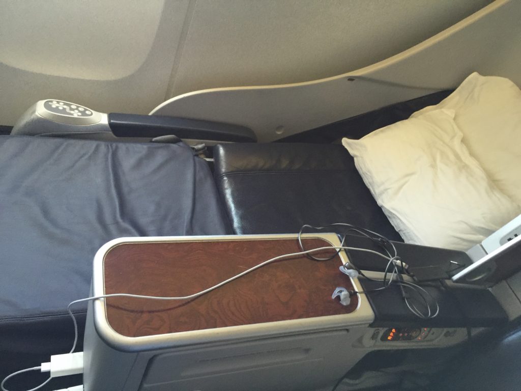 caidxb-egyptair-bed1