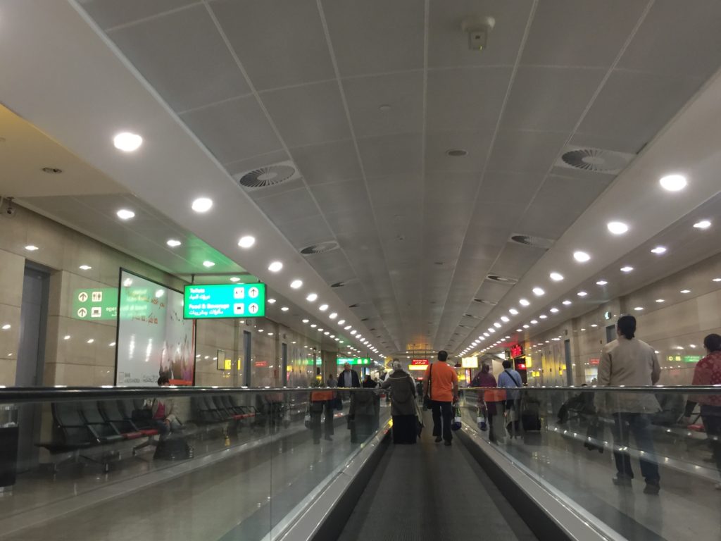 caidxb-egyptair-travelator