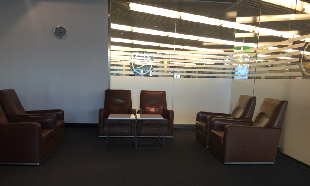 Lufthansa First Class Ticketing Frankfurt Airport