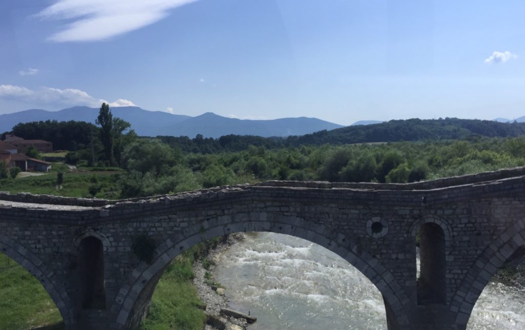 kosovo-stranded-bridge