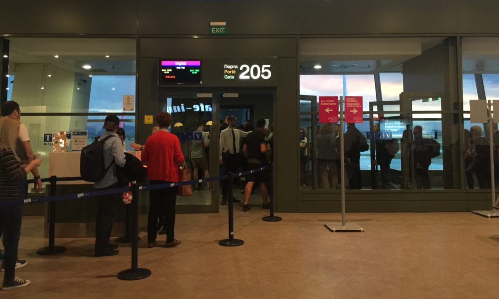 wizzair-skpbts-boarding